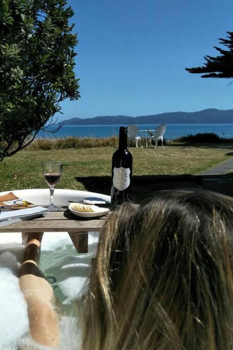 Beachfront Bliss Paraparaumu Exterior photo